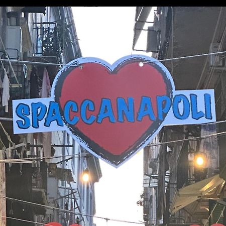 La Casa Di Patta A Spaccanapoli Buitenkant foto
