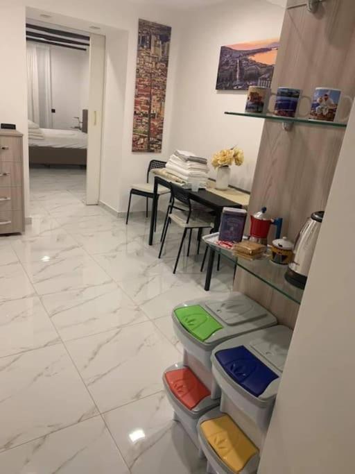 La Casa Di Patta A Spaccanapoli Buitenkant foto