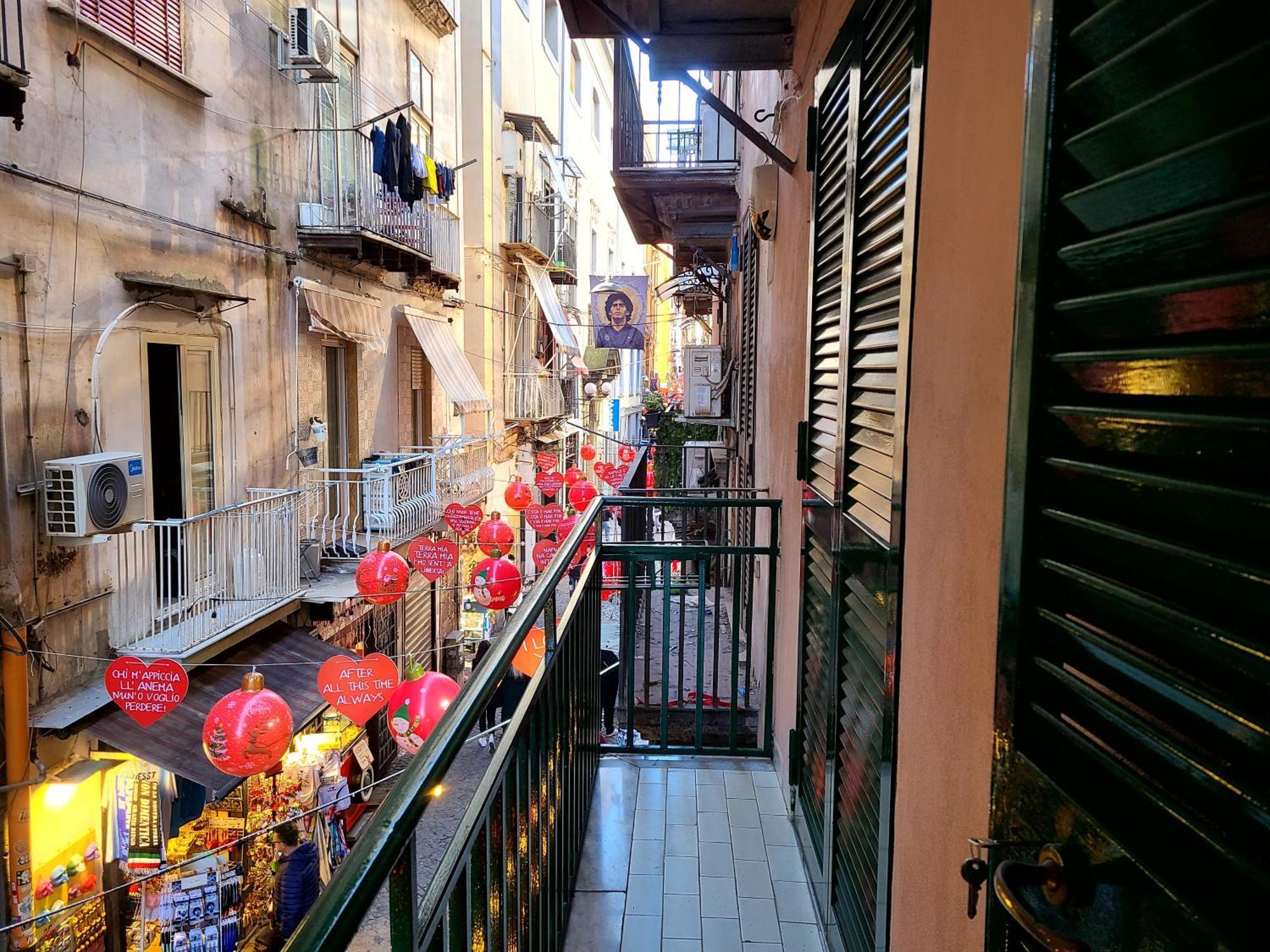 La Casa Di Patta A Spaccanapoli Buitenkant foto